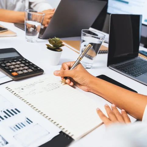 Servicios fiscales y contables